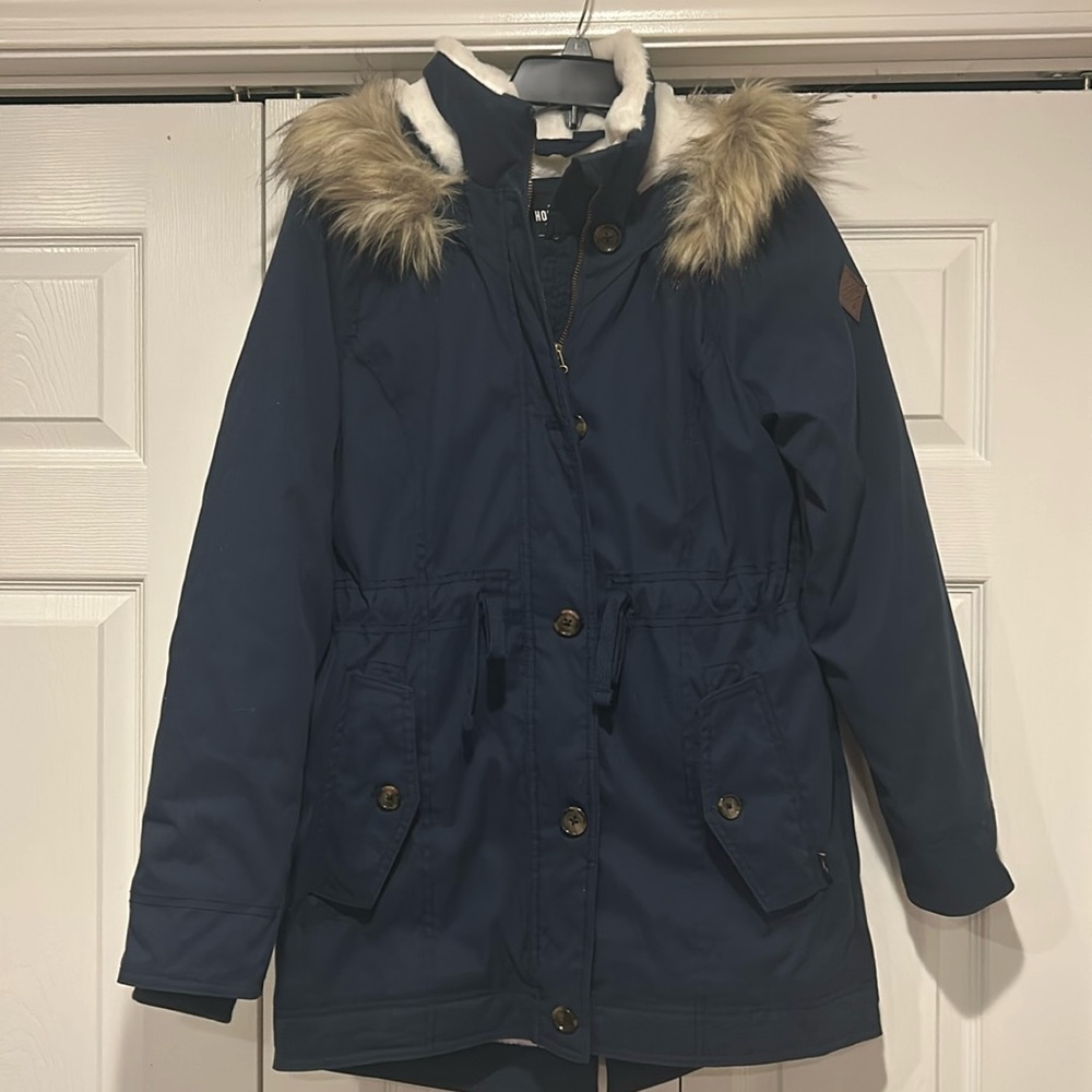 Warm Hollister parka jacket in navy with soft Sherpa lining ❄️